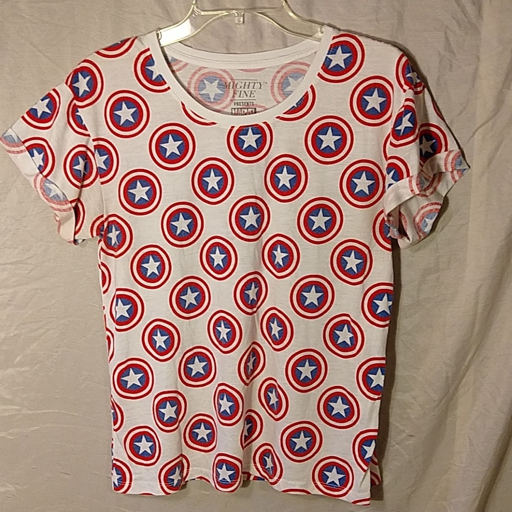 Captain America t-shirt